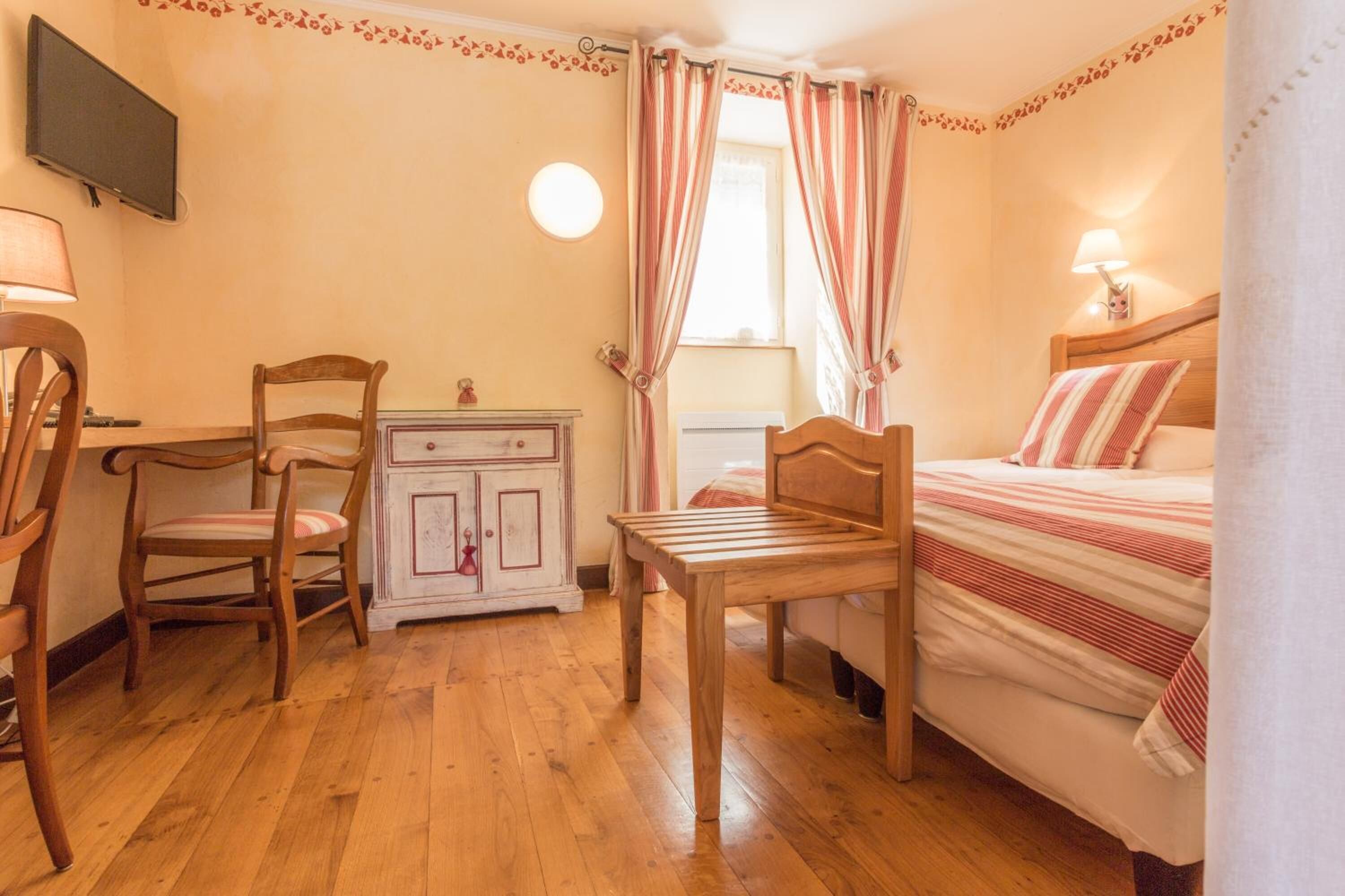 1 bedroom, in-room safe, soundproofing, iron/ironing board