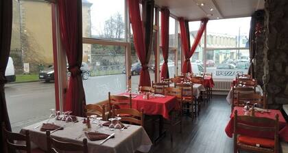 Hôtel Restaurant Le Hussard