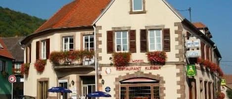 Fachada de la propiedad