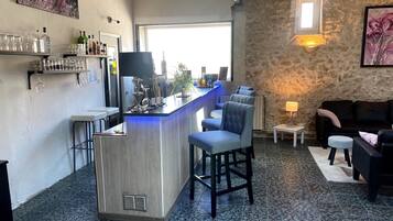 Bar (en la propiedad)
