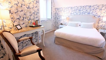Suite Junior | Escritorio, wifi gratis y ropa de cama