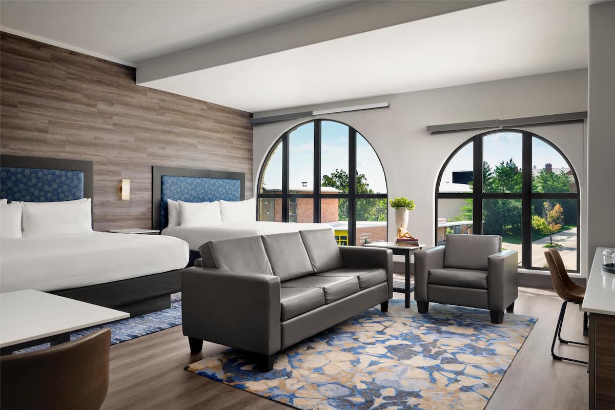 Room, Multiple Beds | Living area | Flat-screen TV