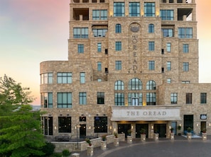 Exterior - The Oread Lawrence, Tapestry Collection by Hilton (Lawrence)