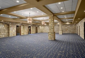 Ballroom - The Oread Lawrence, Tapestry Collection by Hilton (Lawrence)