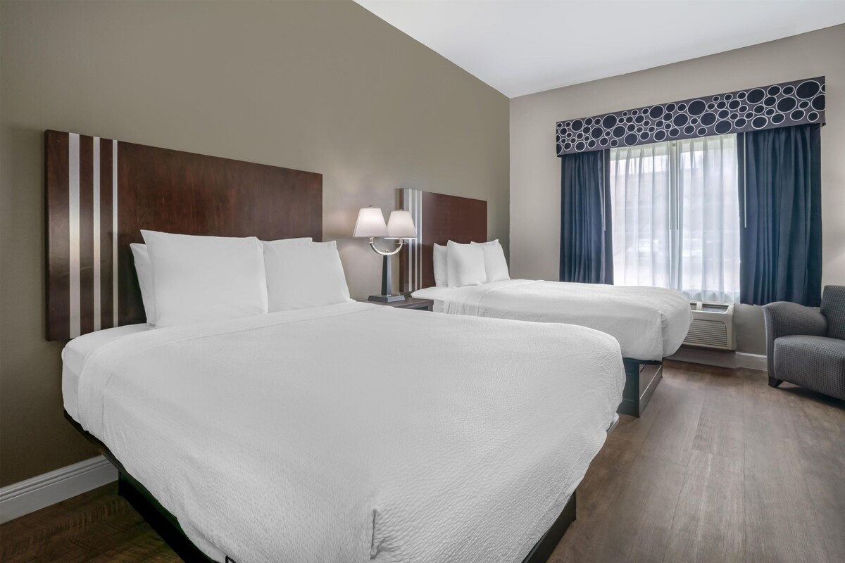 Standard Room, 2 Queen Beds, Accessible, Non Smoking