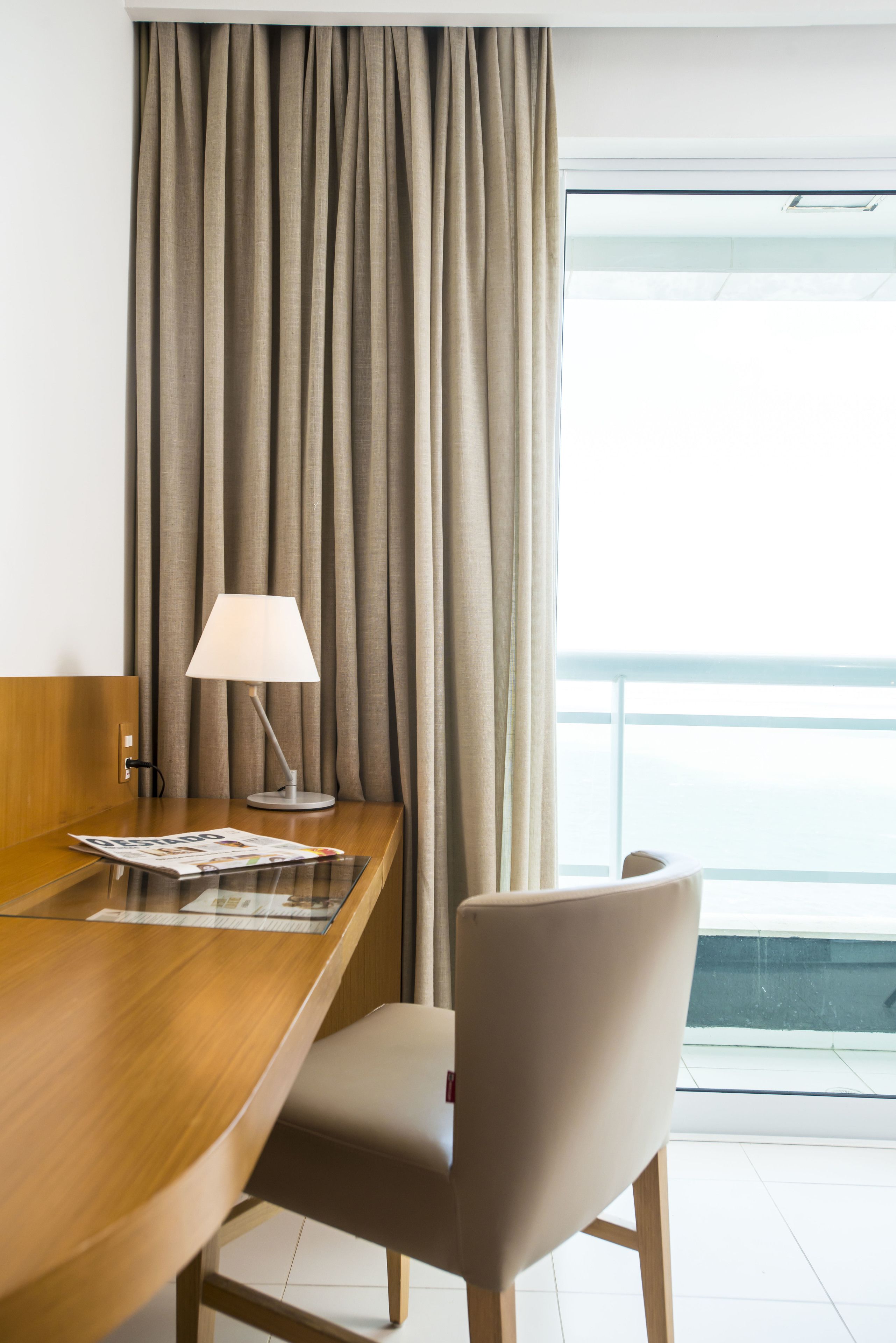 luxury twin room, sea view | 1 bedroom, minibar, in-room safe, desk