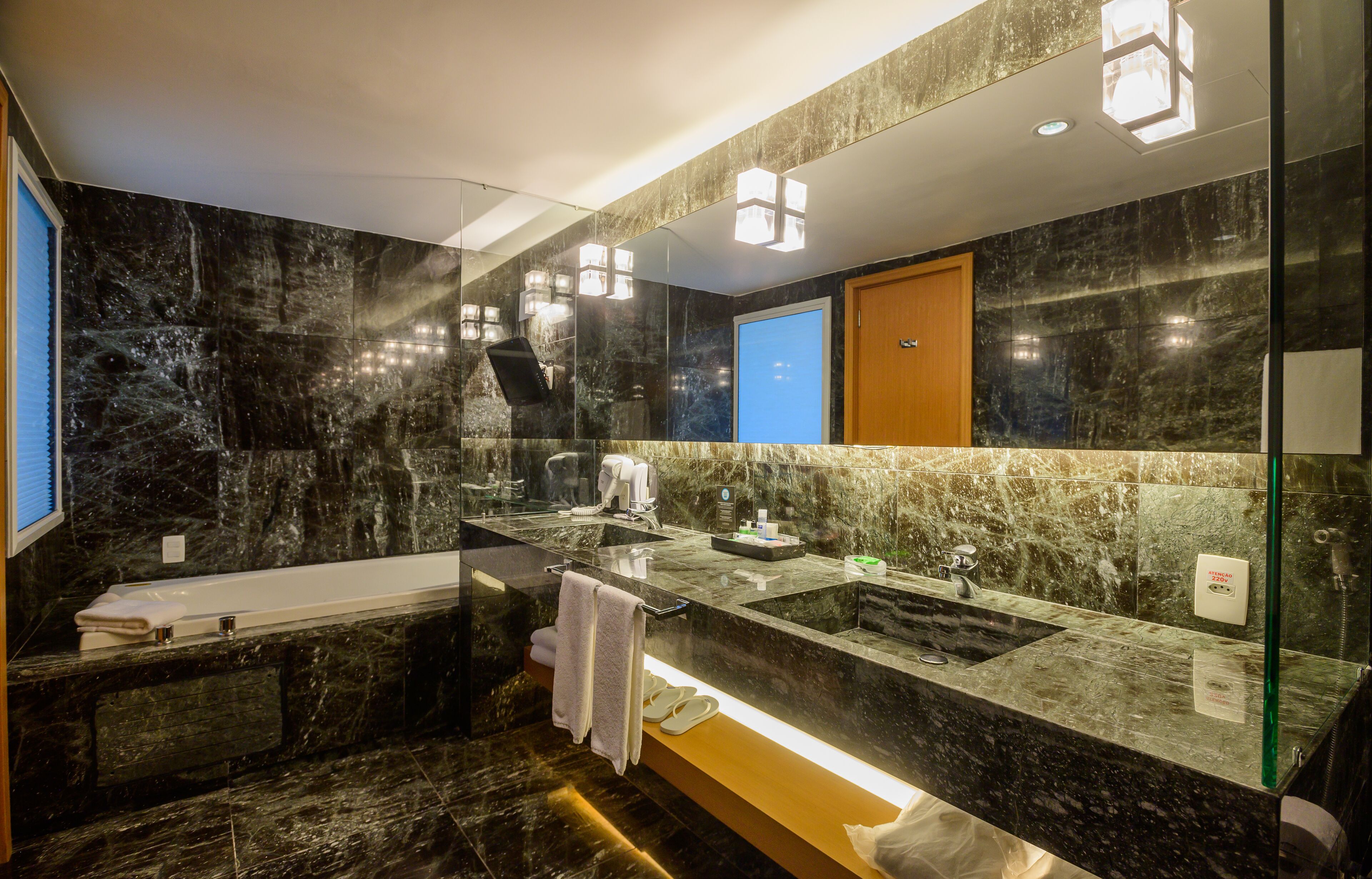 presidential suite | bathroom | hair dryer, towels, soap, shampoo