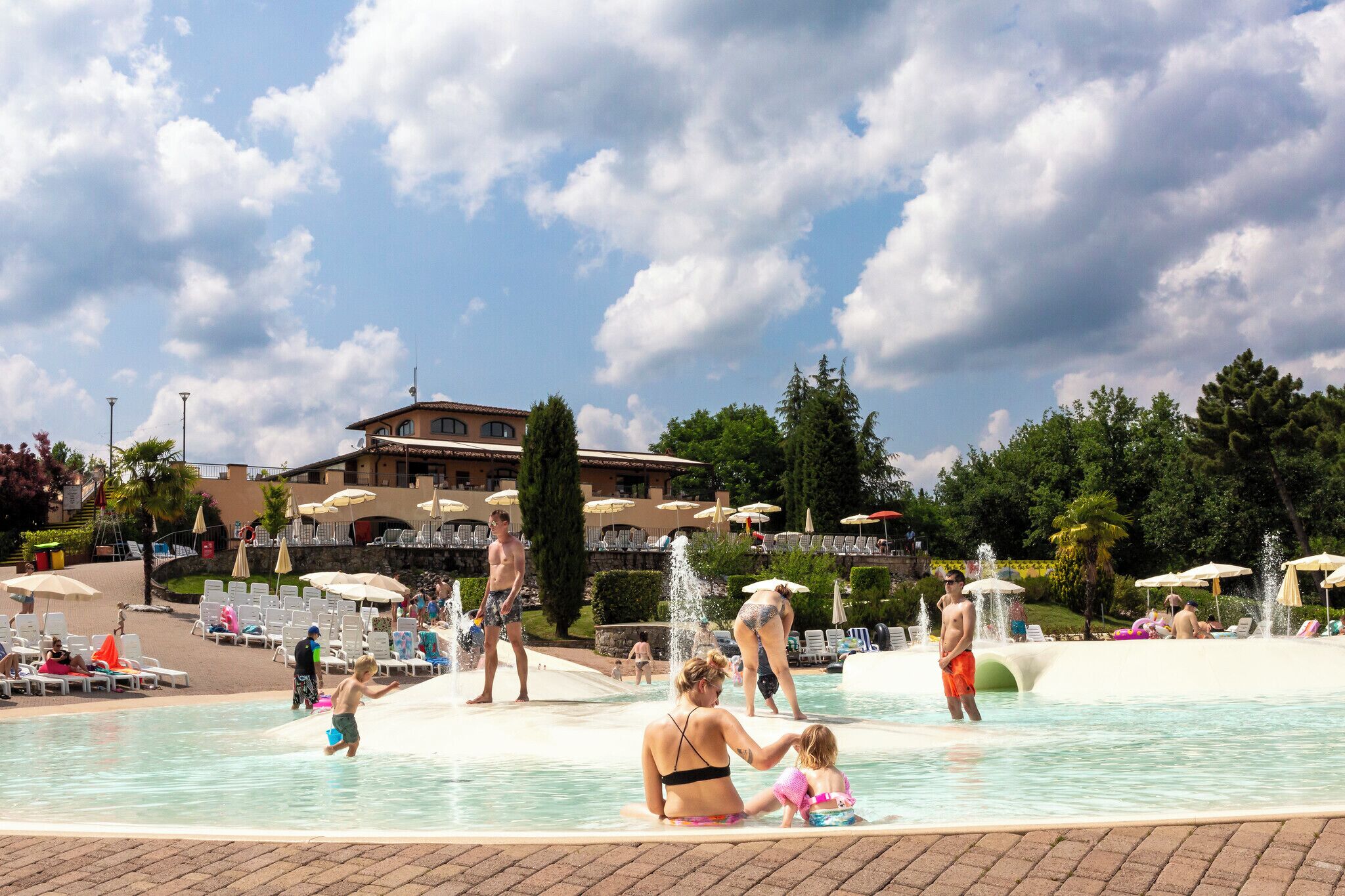 Hu Norcenni Girasole Village in Figline e Incisa Valdarno - Book on  Hotels.com
