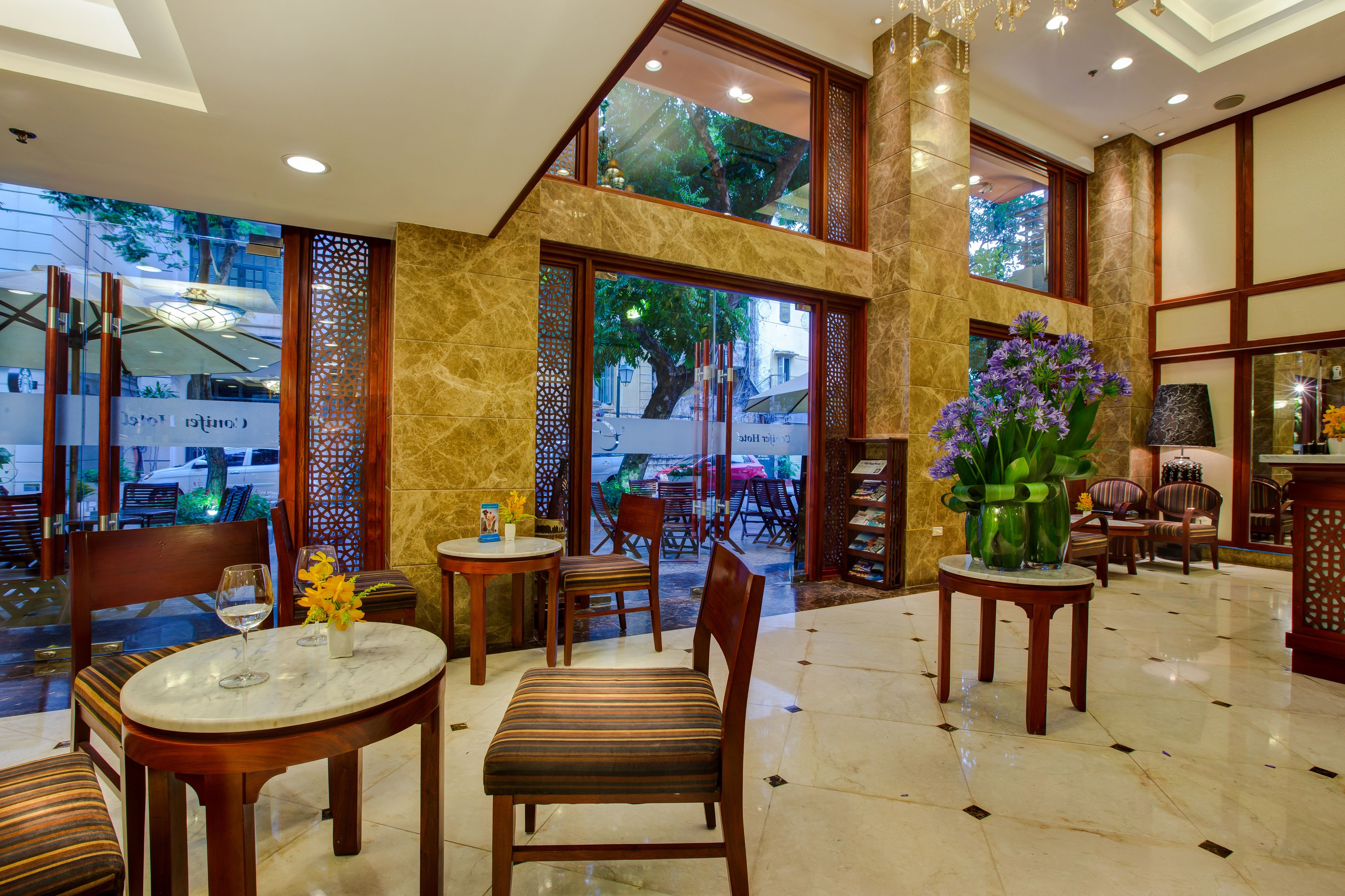 deluxe double or twin room, 1 bedroom, non smoking, city view | lobby lounge