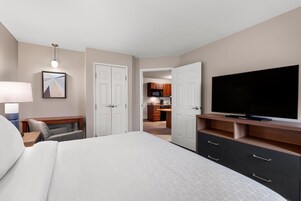 In-room safe, desk, blackout drapes, soundproofing