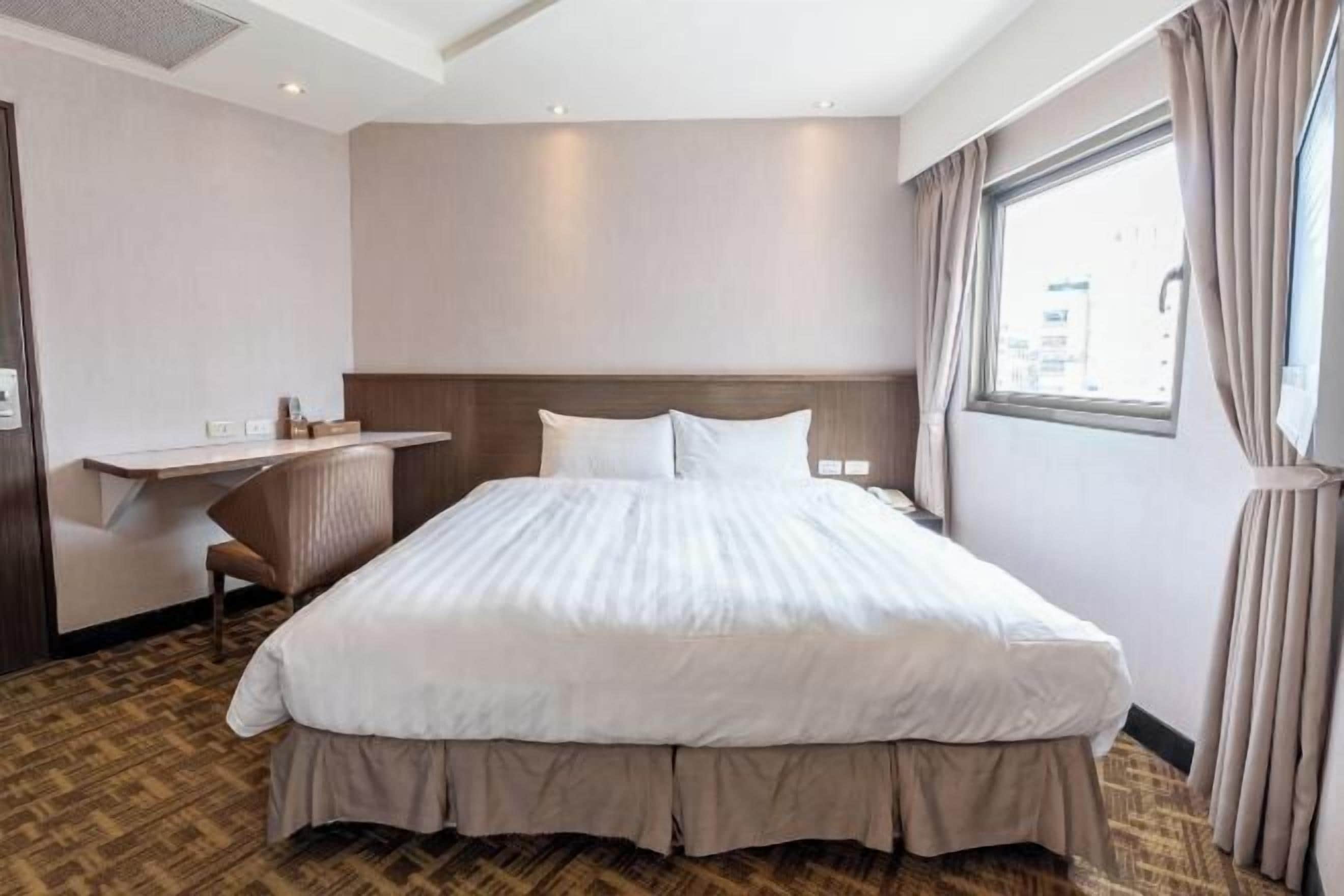 Verduisterende gordijnen, geluiddichte muren