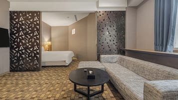 Superior Double Suite | Blackout drapes, soundproofing, iron/ironing board (on request)