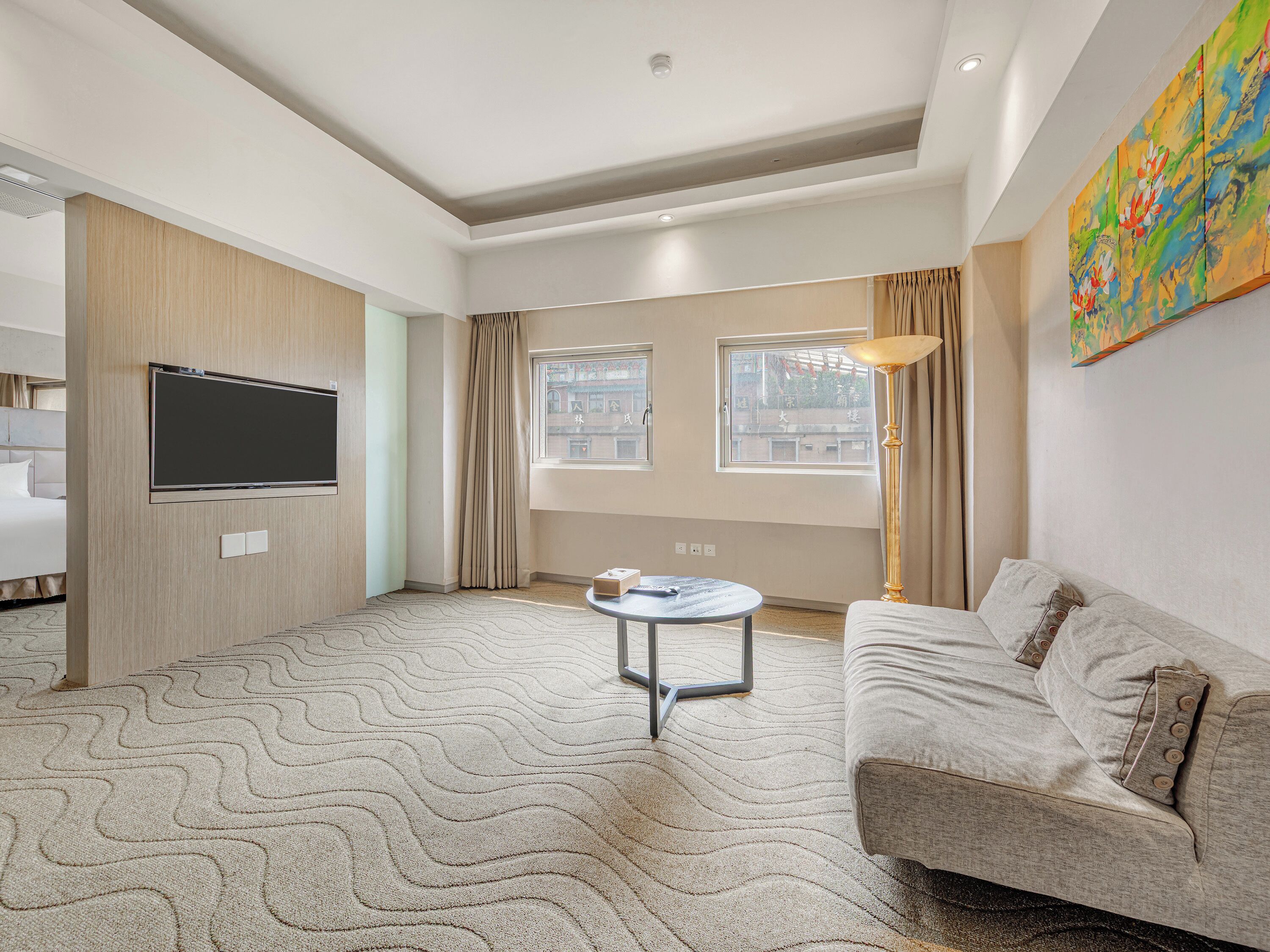 Studio Suite Superior | Tirai kedap cahaya, kedap suara, setrika/meja setrika, dan Wi-Fi gratis