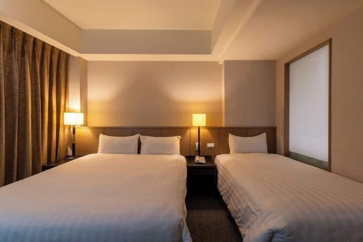 1 habitación, cortinas blackout y insonorización