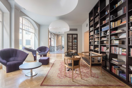 Biblioteca. Neiburgs Hotel