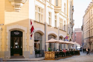 Front of property - Neiburgs Hotel (Riga)