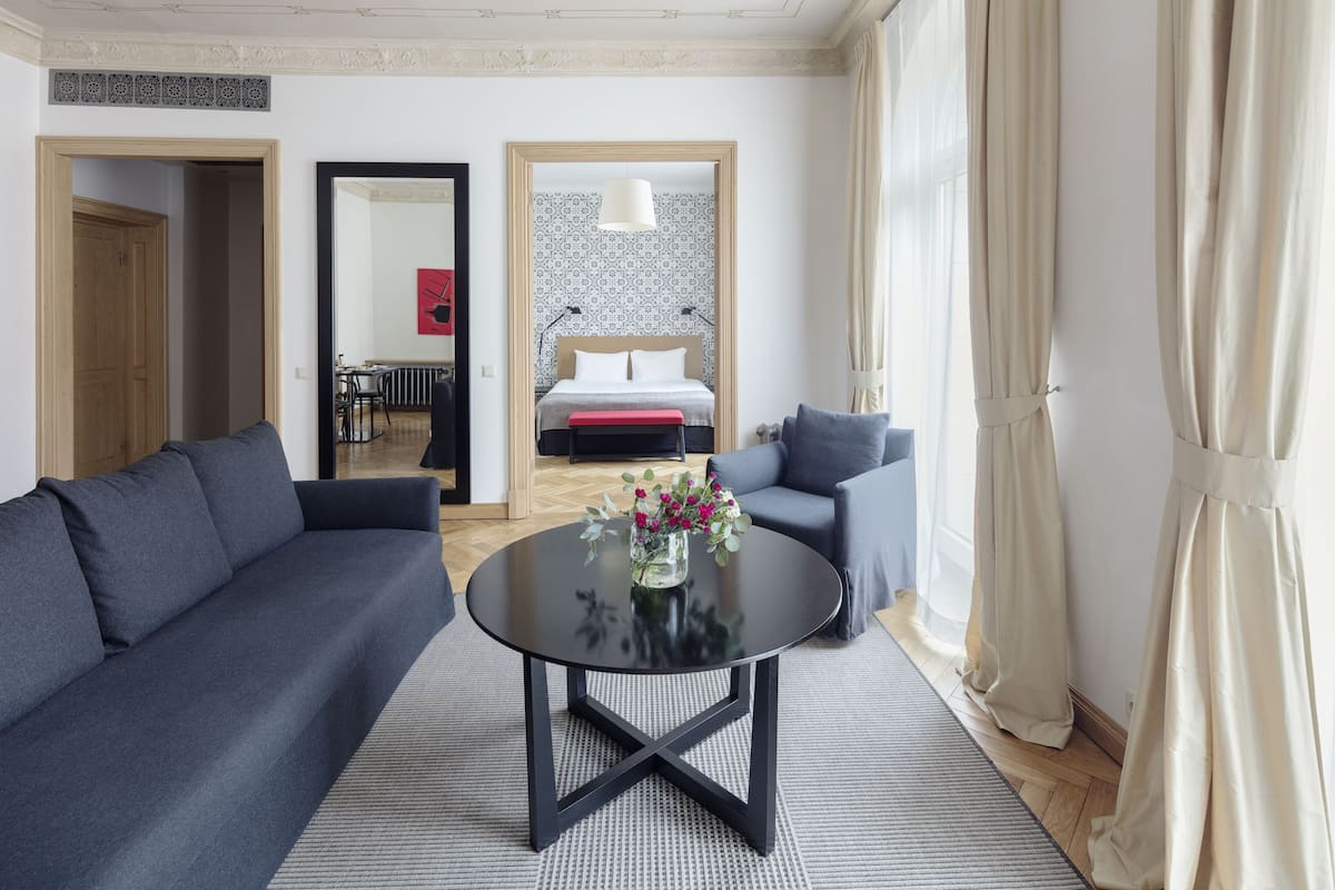 Senior Suite | 1 bedroom, premium bedding, minibar, in-room safe