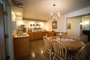 Desayuno continental incluido todos los días 