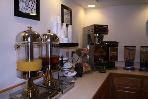 Bao gồm bữa sáng kiểu Âu hàng ngày 