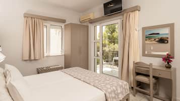 Departamento familiar, 2 habitaciones, balcón (For 4) | Sábanas de algodón egipcio y caja de seguridad en la habitación