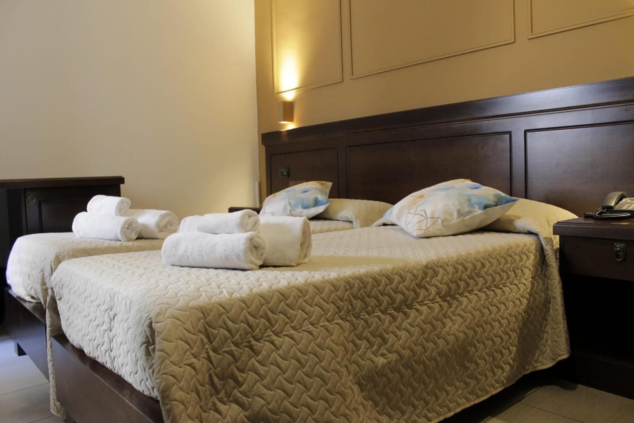 1 bedroom, in-room safe, desk, free wifi