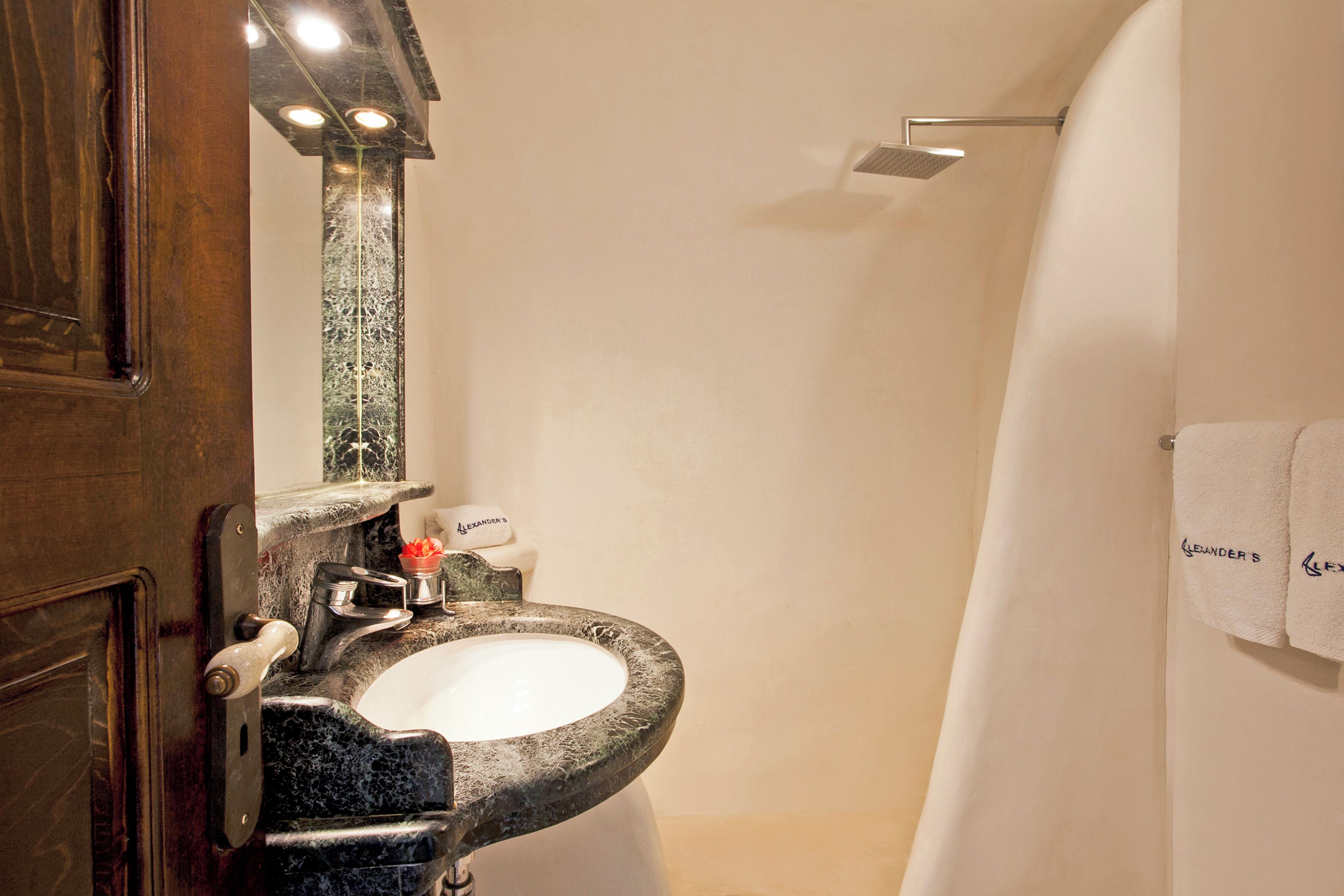 Foto - Alexander's Suites