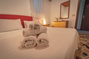 Villa (Limoni) | Soundproofing, free WiFi - Al Belvedere Salina (Leni)
