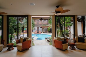 TV - Hotel Pirá Miúna (Bonito)