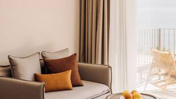 Junior Suite, Sea View | Premium bedding, in-room safe, iron/ironing board, free WiFi