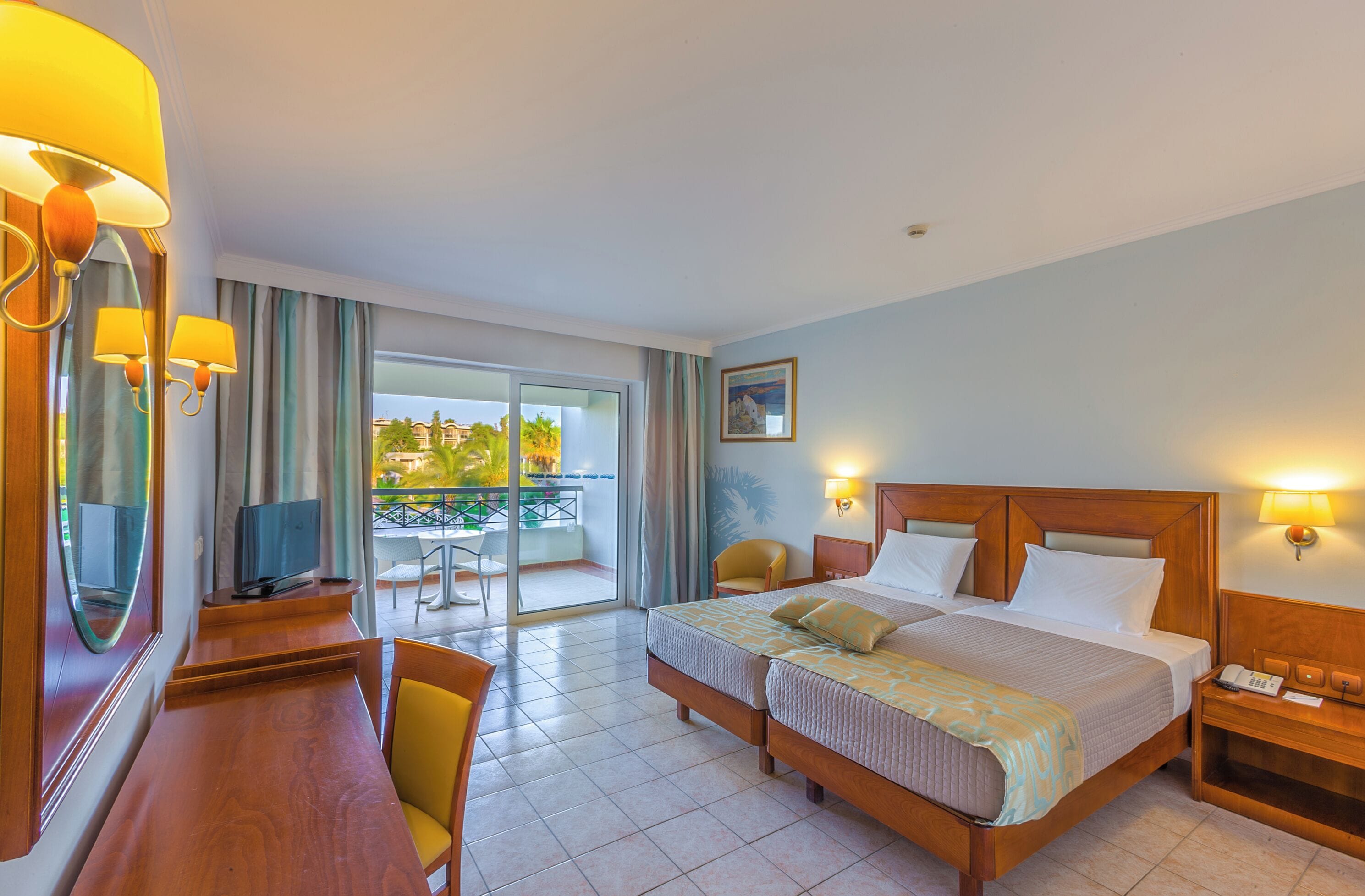 Photo - Kipriotis Maris Suites