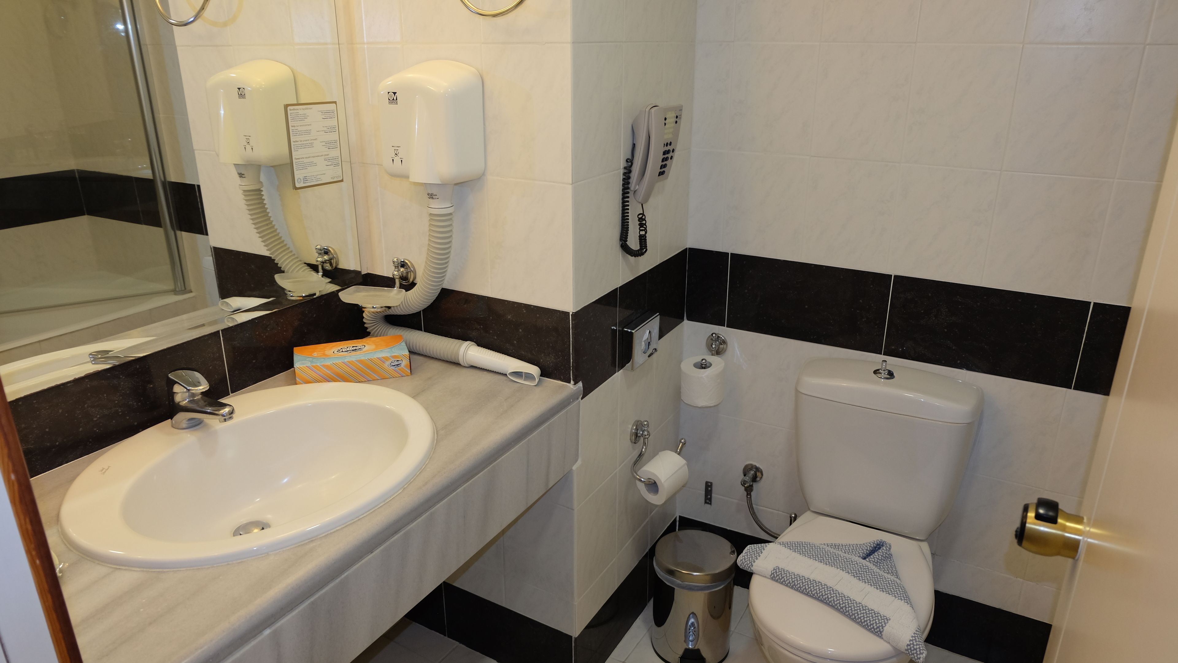 Photo - Kipriotis Maris Suites