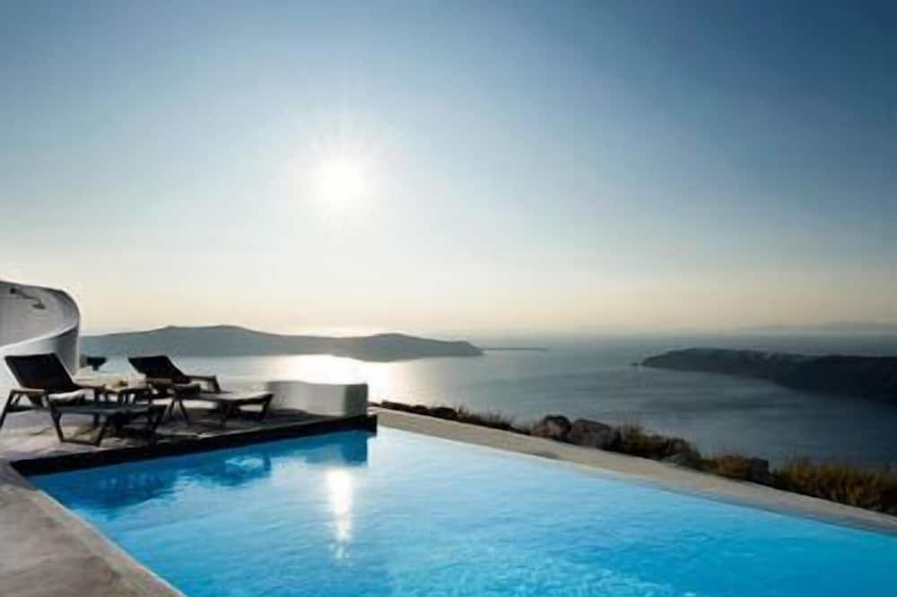 Avaton Resort and Spa
