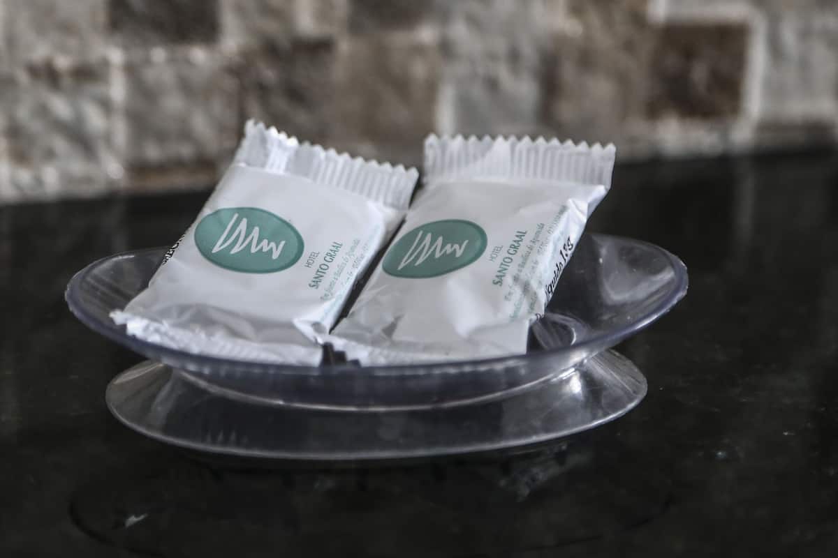 shower, free toiletries, towels