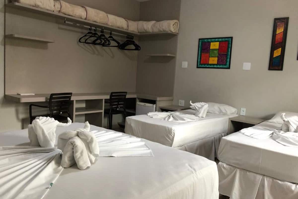 executive room (seis) | minibar, iron/ironing board, free wifi, bed sheets