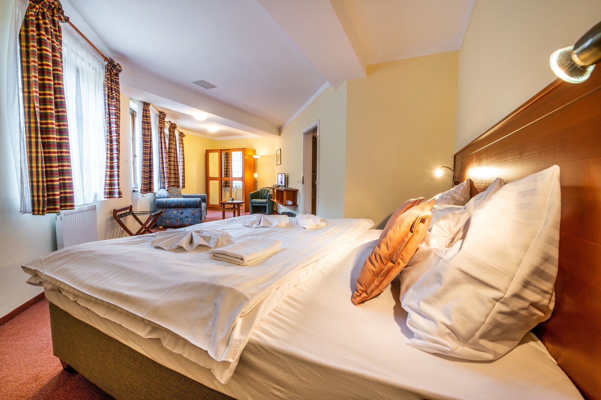 Dobbeltrom – exclusive | Safe på rommet, strykejern/-brett, wi-fi (inkludert) og sengetøy