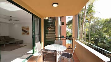 Standard Apartment, 2 Bedrooms, 2 Bathrooms | Balcony