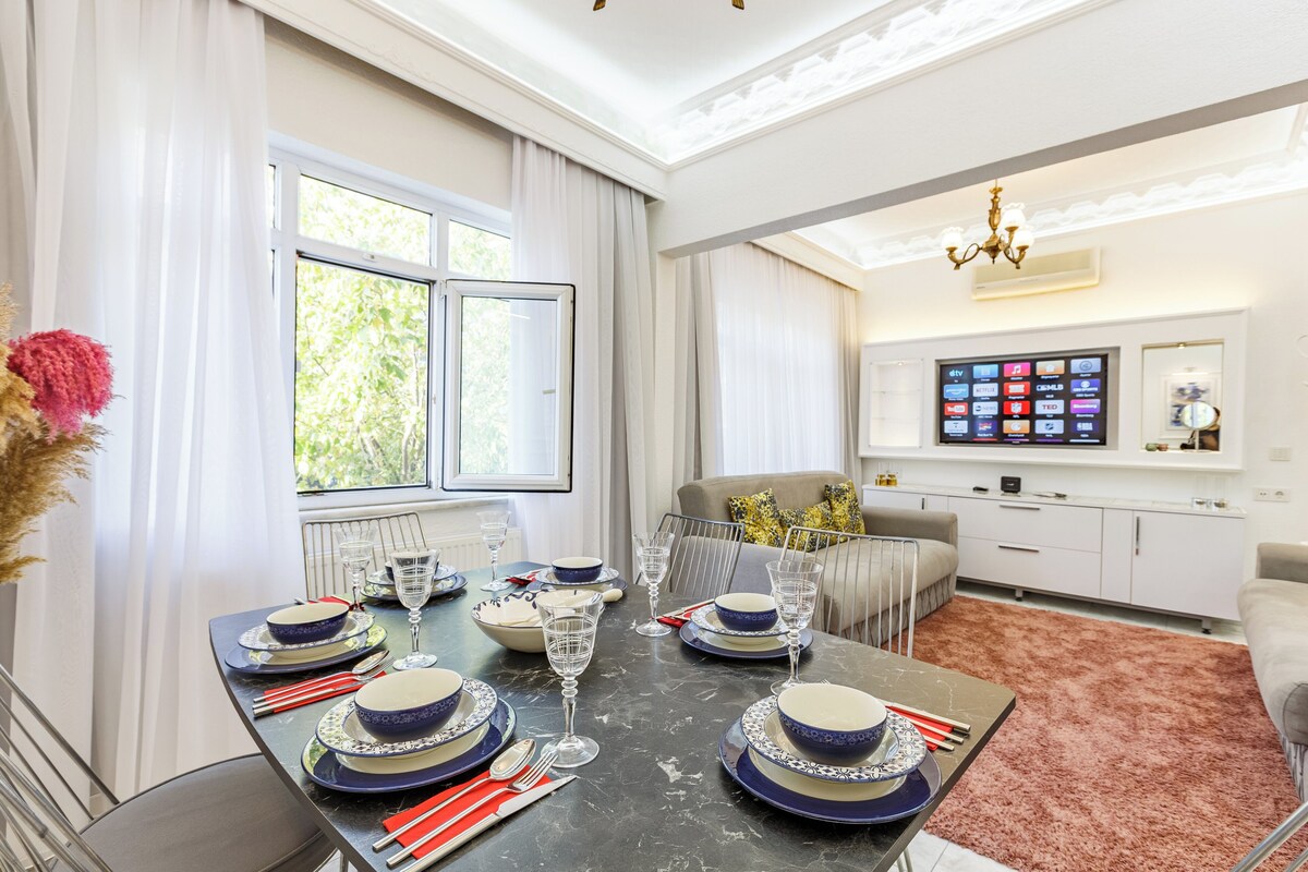 Bayram Palace - Luxury Apartment, Annex Building | Living area | 85-inch LCD TV with satellite channels, Netflix, streaming services