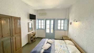 Individually furnished, desk, soundproofing, free WiFi