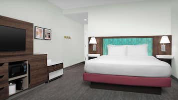 1 giường cỡ king, không hút thuốc | Bàn, khu vực làm việc phù hợp cho laptop, màn/rèm cản sáng