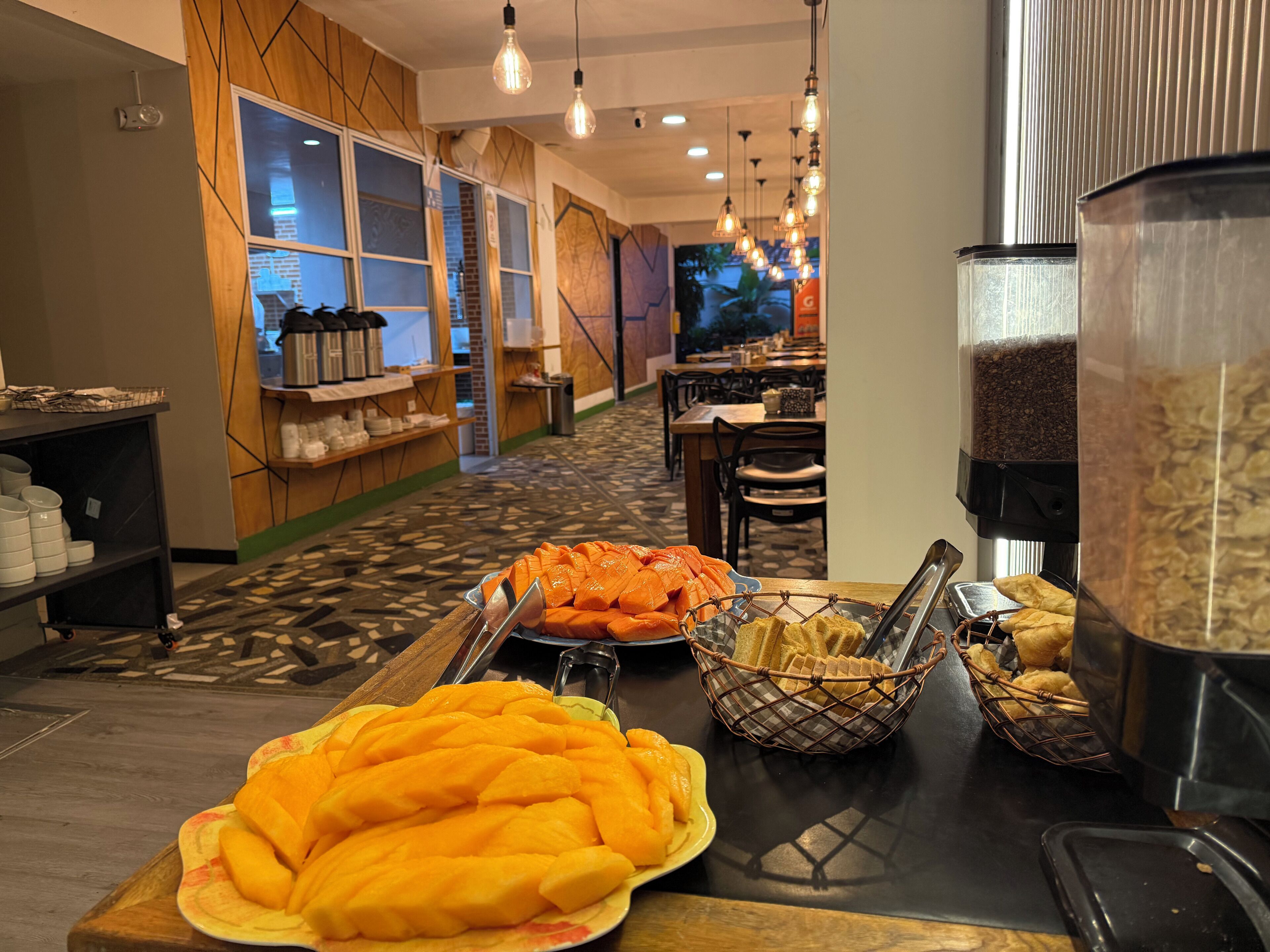 Free daily continental breakfast