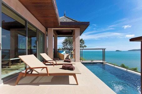 Villa, 1 Bedroom, Non Smoking, Oceanfront (View) | 1 bedroom, premium bedding, down comforters, minibar