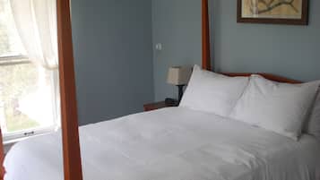 Deerfield | Egyptian cotton sheets, hypo-allergenic bedding, pillowtop beds