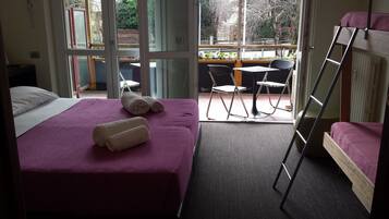 Quadruple Room | Room amenity