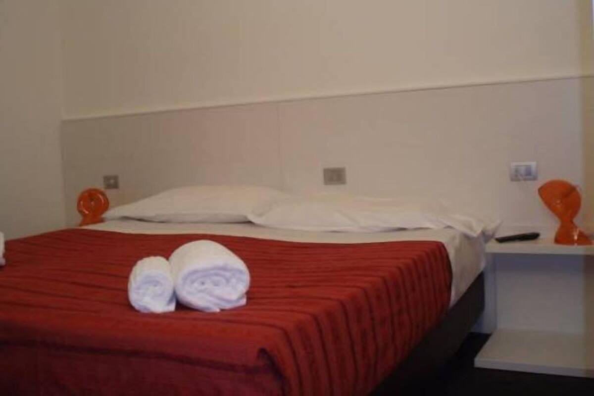 Hypo-allergenic bedding available, desk, WiFi (free)