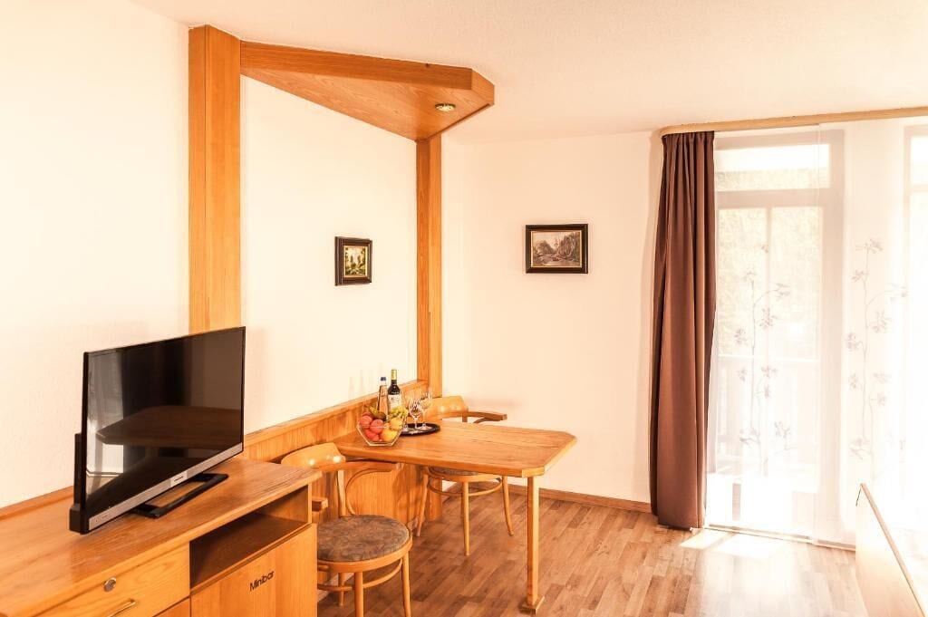 40-cm-Fernseher mit Satellitenempfang
