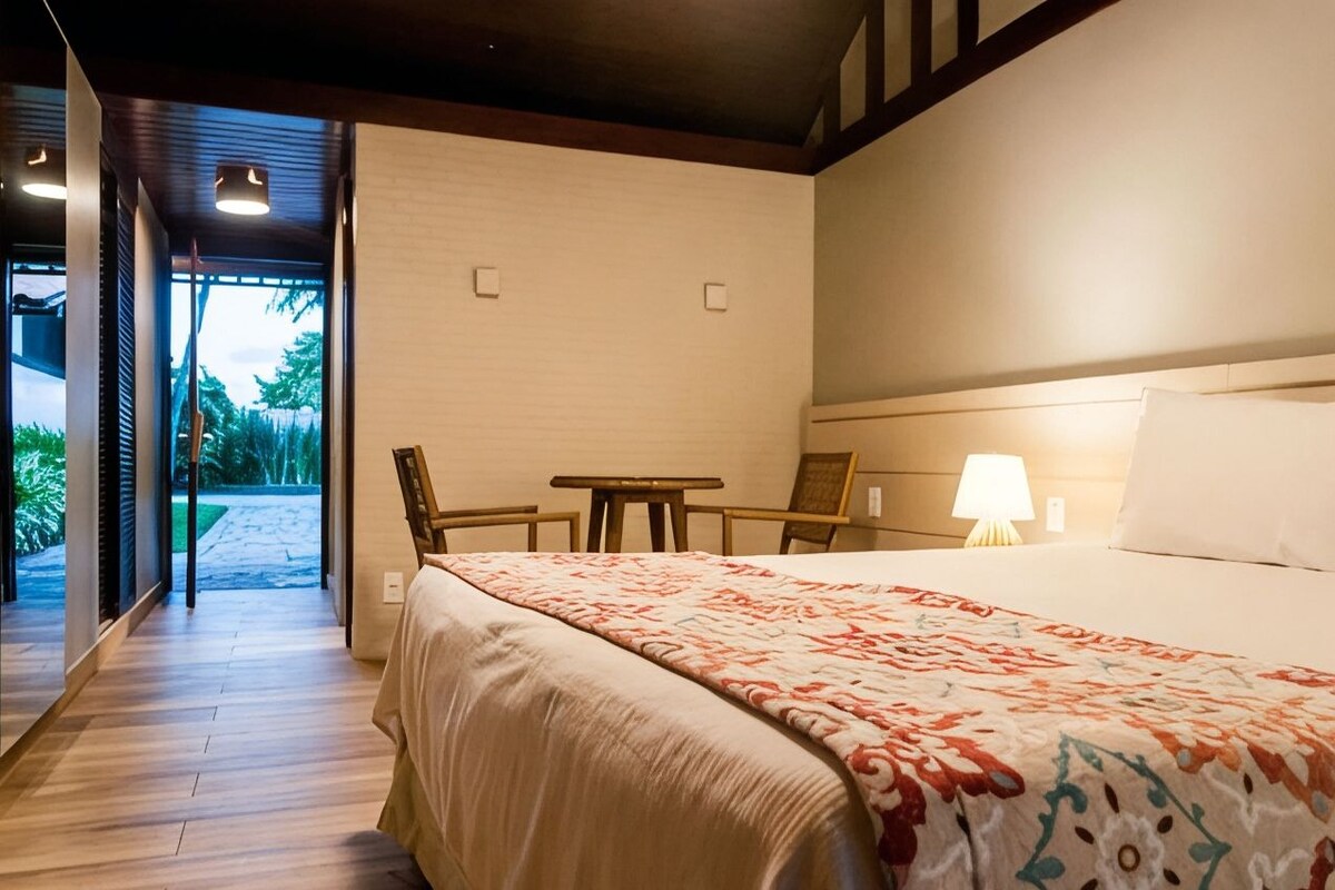 Minibar, in-room safe, desk, blackout curtains