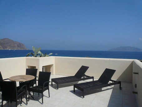 Rooftop terrace. Hotel Tempo di Mare