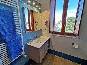 Bathroom - Al Baglio - Affittacamere (Palermo)