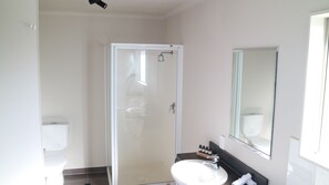 Executive-suite - boblebad | Badeværelse | Gratis toiletartikler, hårtørrer, håndklæder