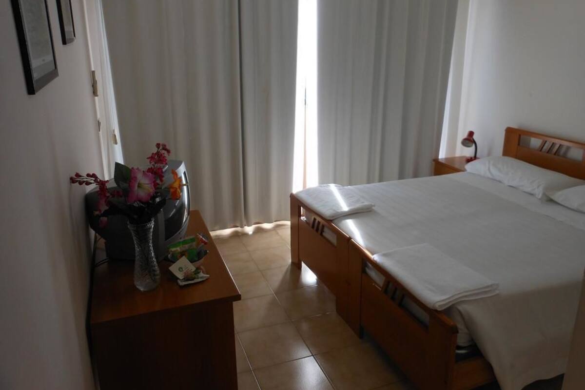 Double Room | Desk, WiFi (free)